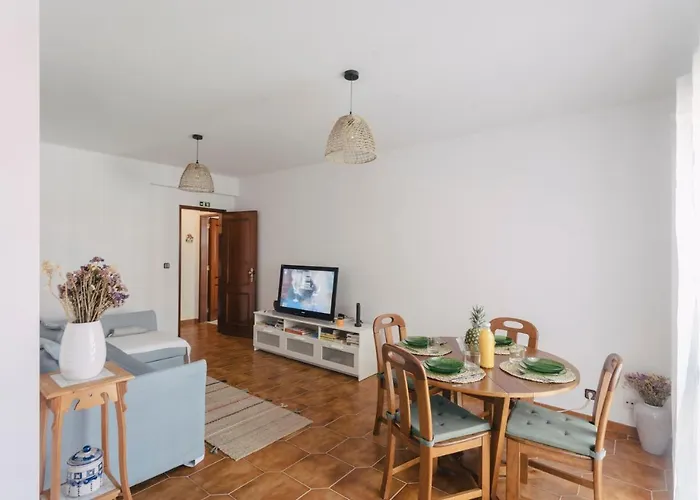 85 - Sea Breeze At Consolacao * Atouguia Da Baleia