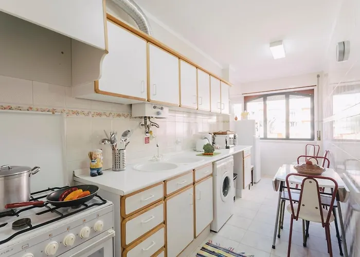 85 - Sea Breeze At Consolacao * Atouguia Da Baleia